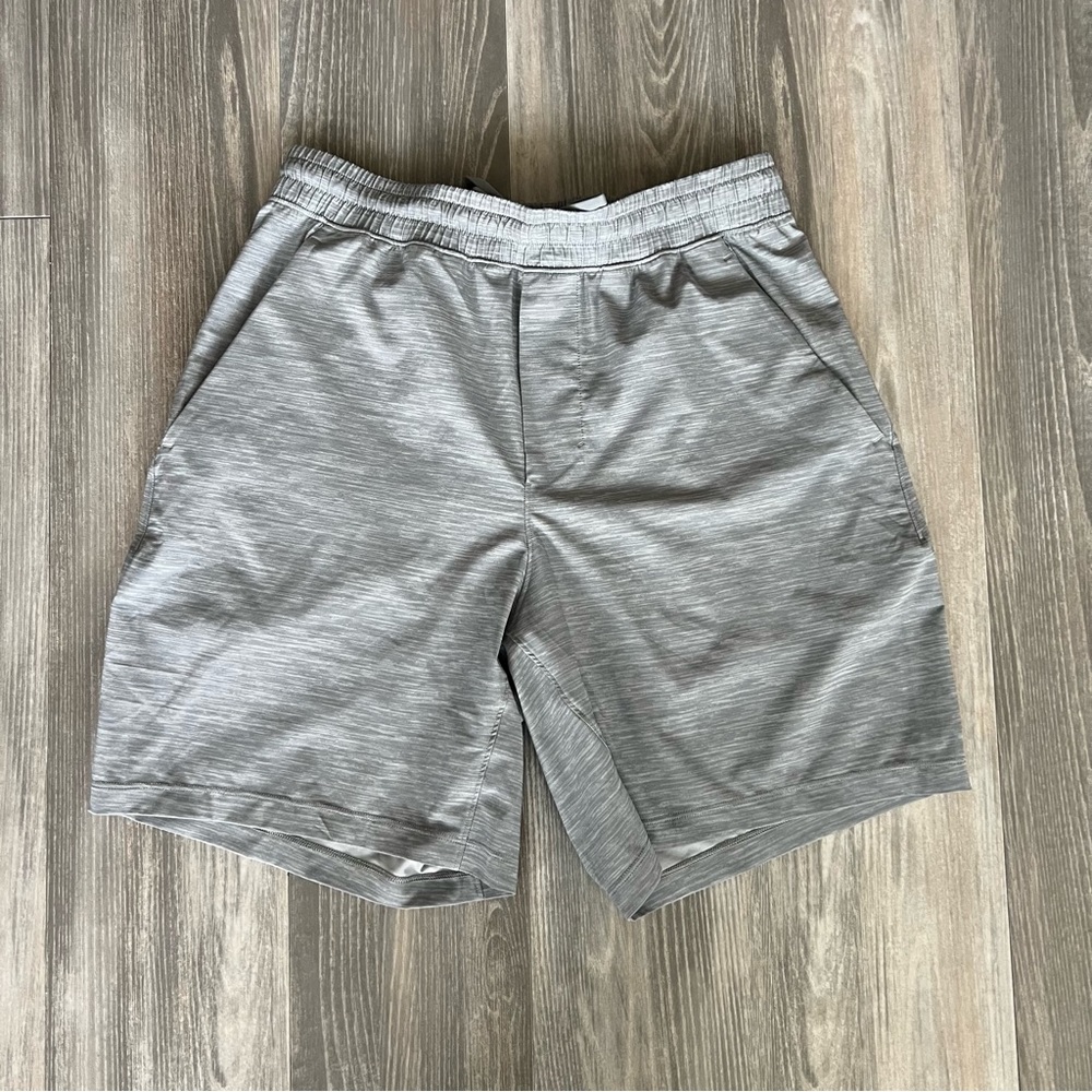 Lululemon Men’s PaceBreaker Linerless Shorts 7” inseam WORN ONCE